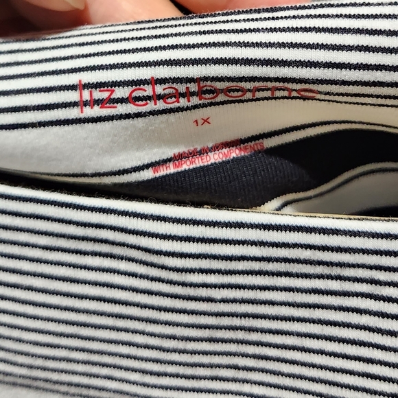 NWT- Liz Claiborne quarter sleeve striped shirt - Picture 4 of 4